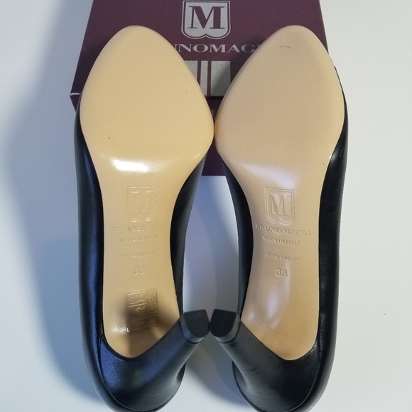 Bruno Magli Rita Cap Toe Phyton Printed Pump Heel - Picture 8 of 8